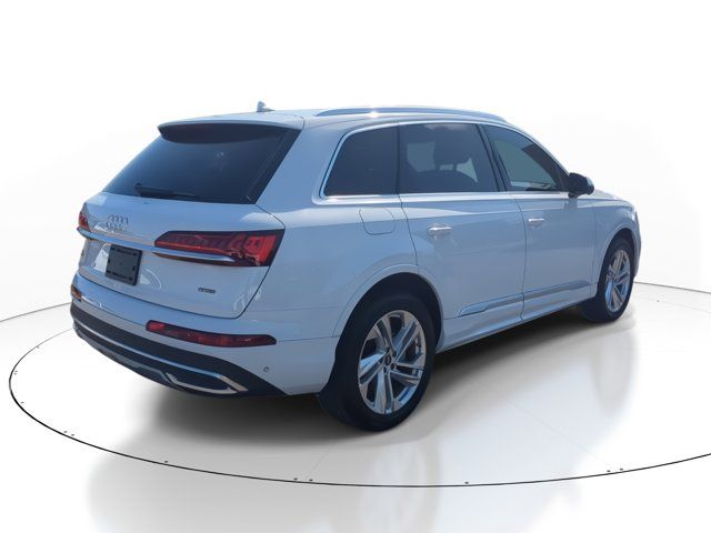 2022 Audi Q7 Premium