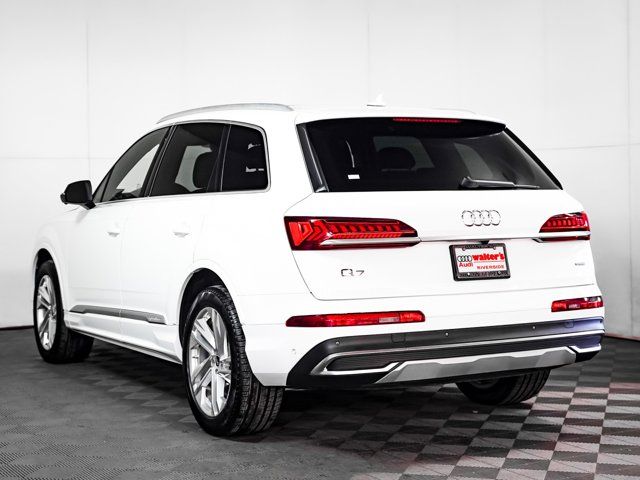 2022 Audi Q7 Premium