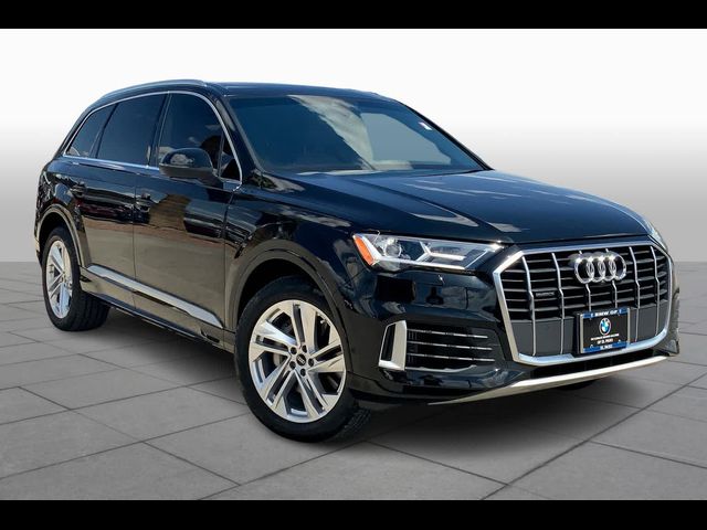 2022 Audi Q7 Premium