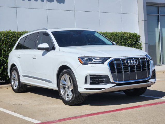 2022 Audi Q7 Premium Plus