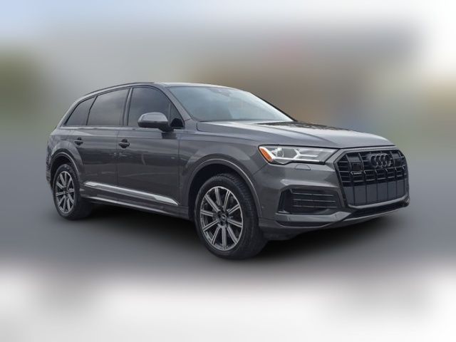 2022 Audi Q7 Premium Plus