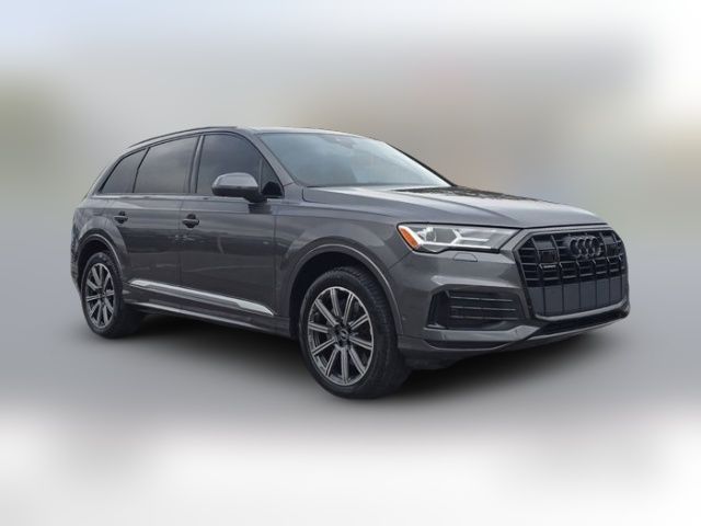 2022 Audi Q7 Premium Plus