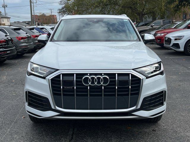 2022 Audi Q7 Premium Plus