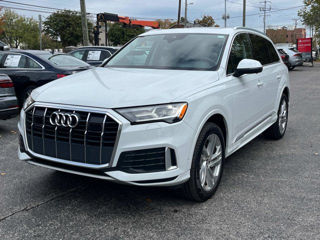 2022 Audi Q7 Premium Plus