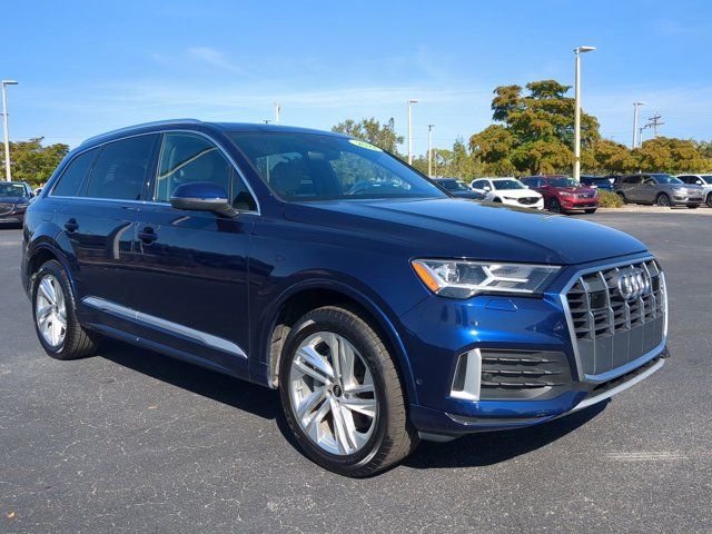 2022 Audi Q7 Premium Plus