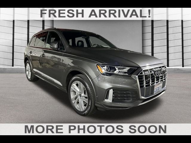 2022 Audi Q7 Premium Plus