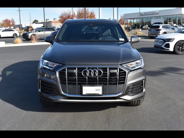 2022 Audi Q7 Premium Plus