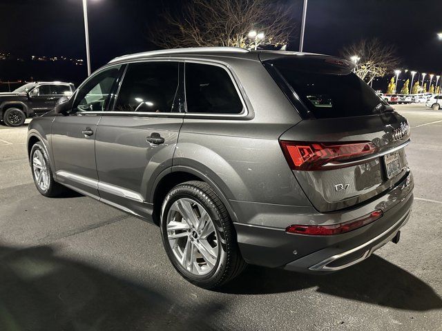 2022 Audi Q7 Premium Plus