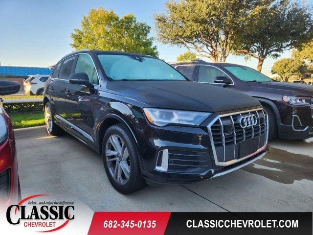 2022 Audi Q7 Premium Plus