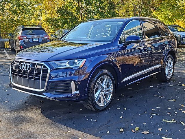 2022 Audi Q7 Premium Plus