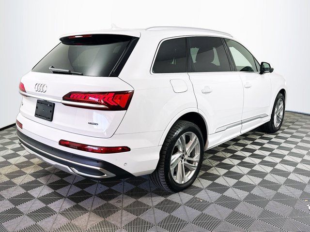 2022 Audi Q7 Premium Plus