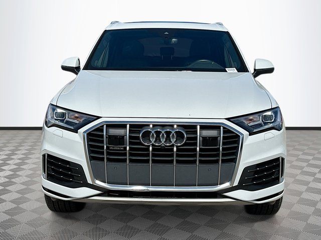 2022 Audi Q7 Premium Plus