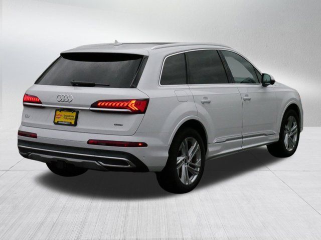 2022 Audi Q7 Premium Plus