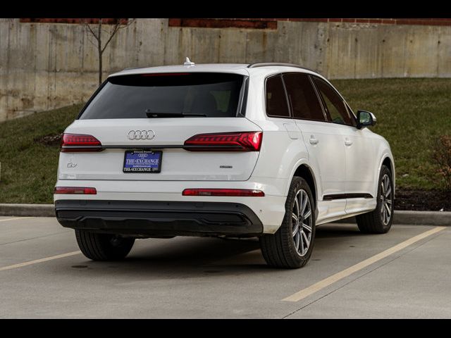 2022 Audi Q7 Premium Plus