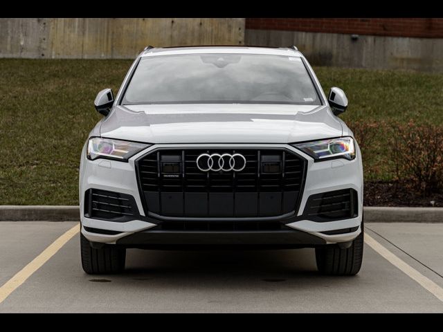 2022 Audi Q7 Premium Plus