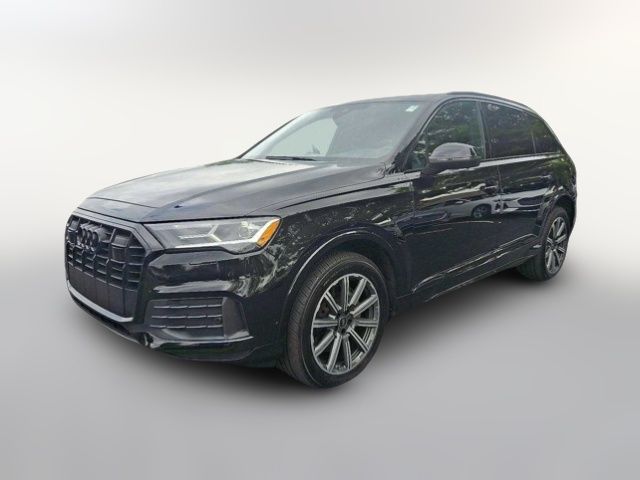 2022 Audi Q7 Premium Plus