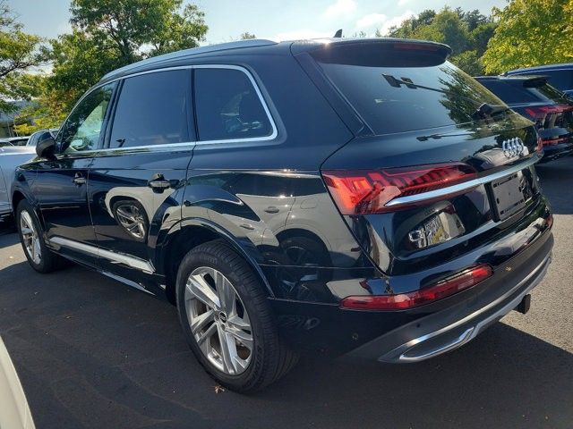 2022 Audi Q7 Premium Plus