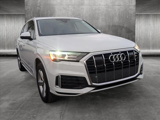 2022 Audi Q7 Premium Plus