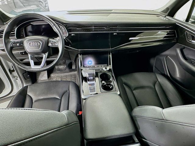 2022 Audi Q7 Premium Plus