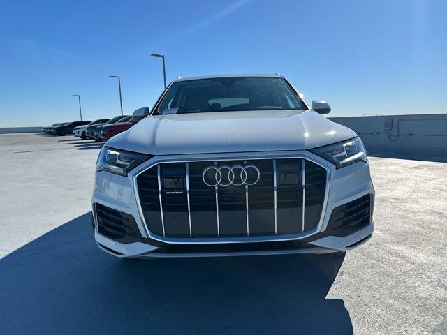 2022 Audi Q7 Premium Plus