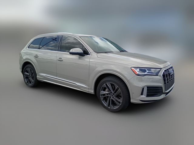 2022 Audi Q7 Premium Plus