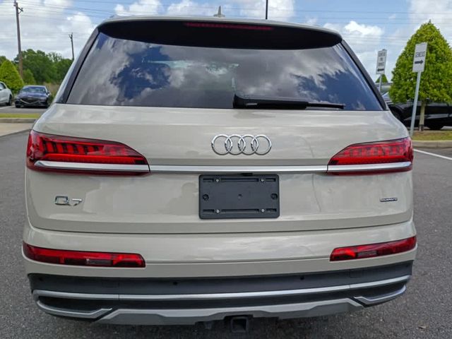2022 Audi Q7 Premium Plus