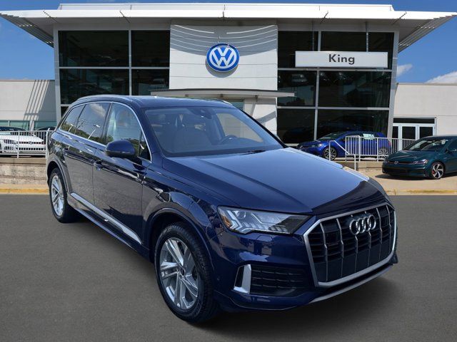 2022 Audi Q7 Premium Plus