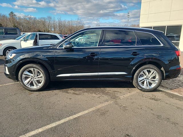 2022 Audi Q7 Premium Plus