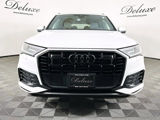 2022 Audi Q7 Premium Plus