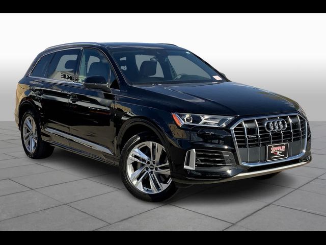 2022 Audi Q7 Premium Plus