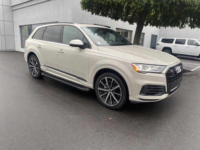 2022 Audi Q7 Premium Plus