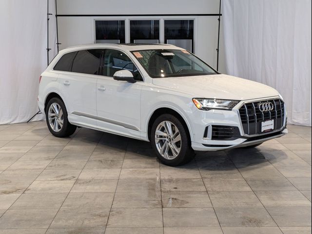 2022 Audi Q7 Premium Plus