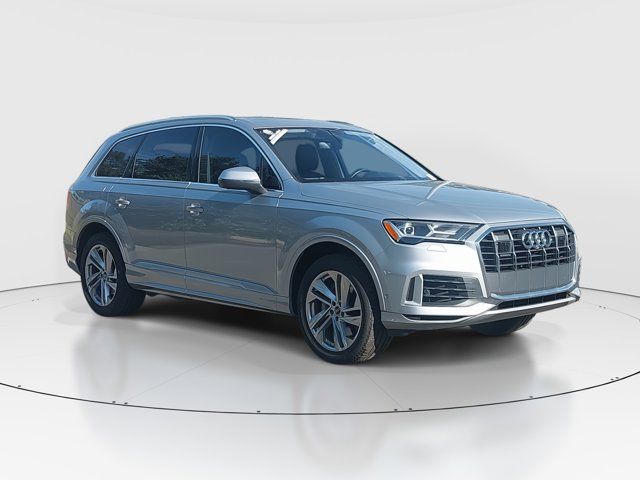 2022 Audi Q7 Premium Plus