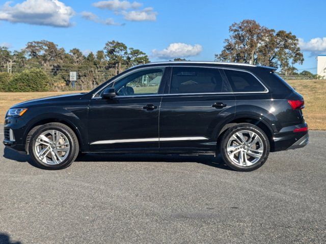 2022 Audi Q7 Premium Plus