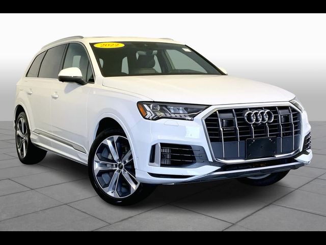 2022 Audi Q7 Premium Plus