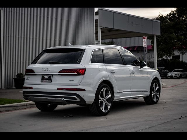 2022 Audi Q7 Premium Plus