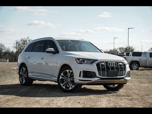 2022 Audi Q7 Premium Plus