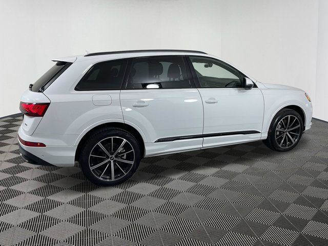 2022 Audi Q7 Premium Plus