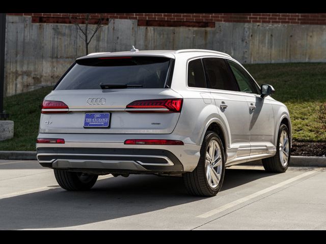 2022 Audi Q7 Premium Plus