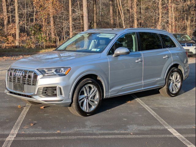 2022 Audi Q7 Premium Plus