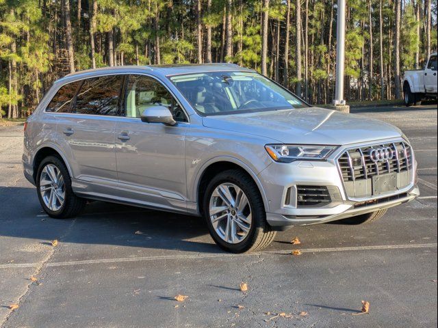 2022 Audi Q7 Premium Plus