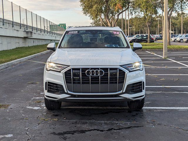 2022 Audi Q7 Premium Plus