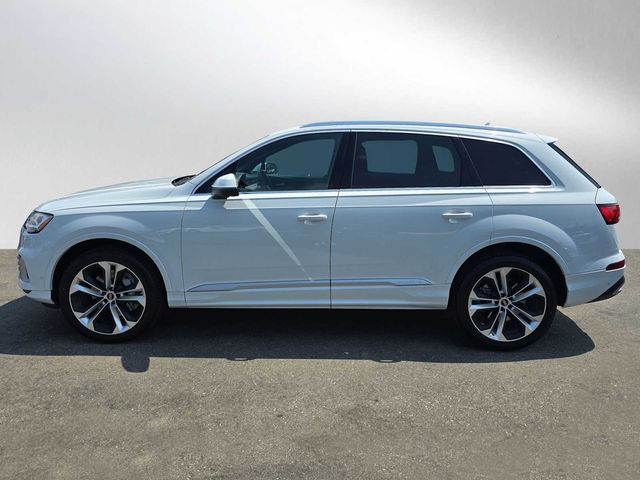 2022 Audi Q7 Premium Plus