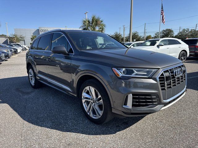 2022 Audi Q7 Premium Plus