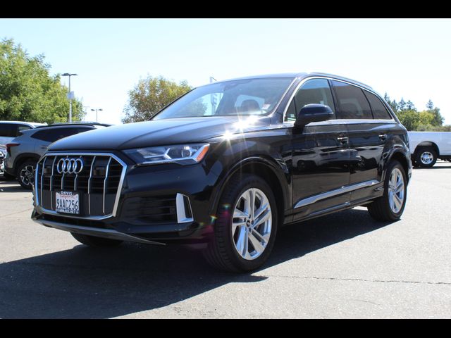 2022 Audi Q7 Premium Plus