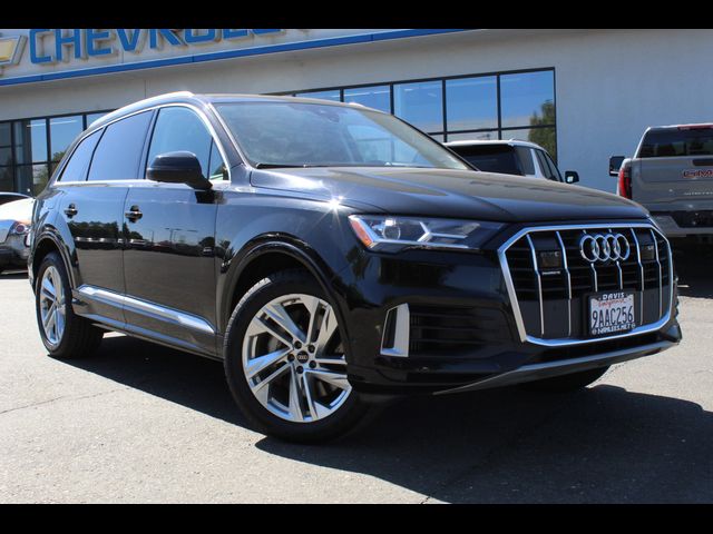 2022 Audi Q7 Premium Plus