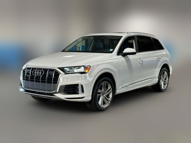 2022 Audi Q7 Premium Plus