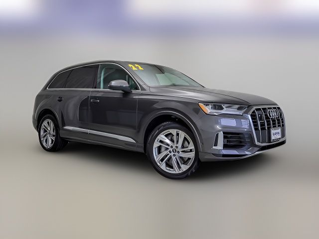 2022 Audi Q7 Premium Plus