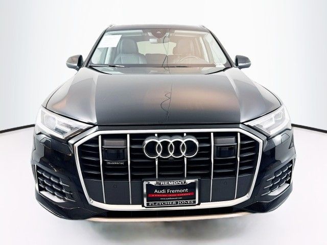 2022 Audi Q7 Premium Plus