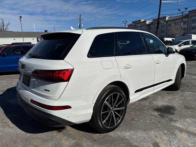 2022 Audi Q7 Premium Plus